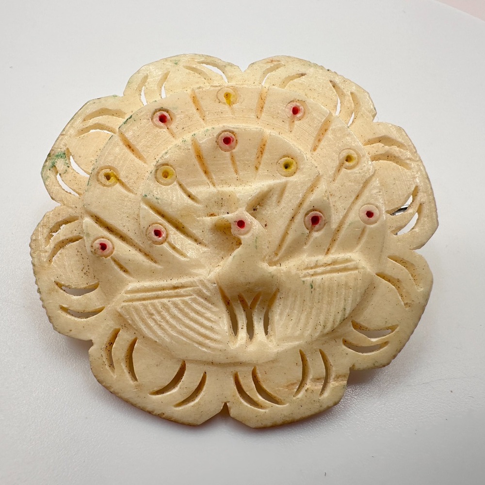 Vintage 80s 90s Hand Carved Resin Peacock Brooch Pin Women's Jewelry